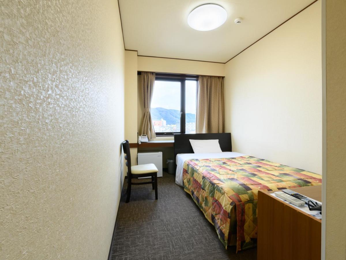 Tabist Business Hotel Osamura Sabae Esterno foto