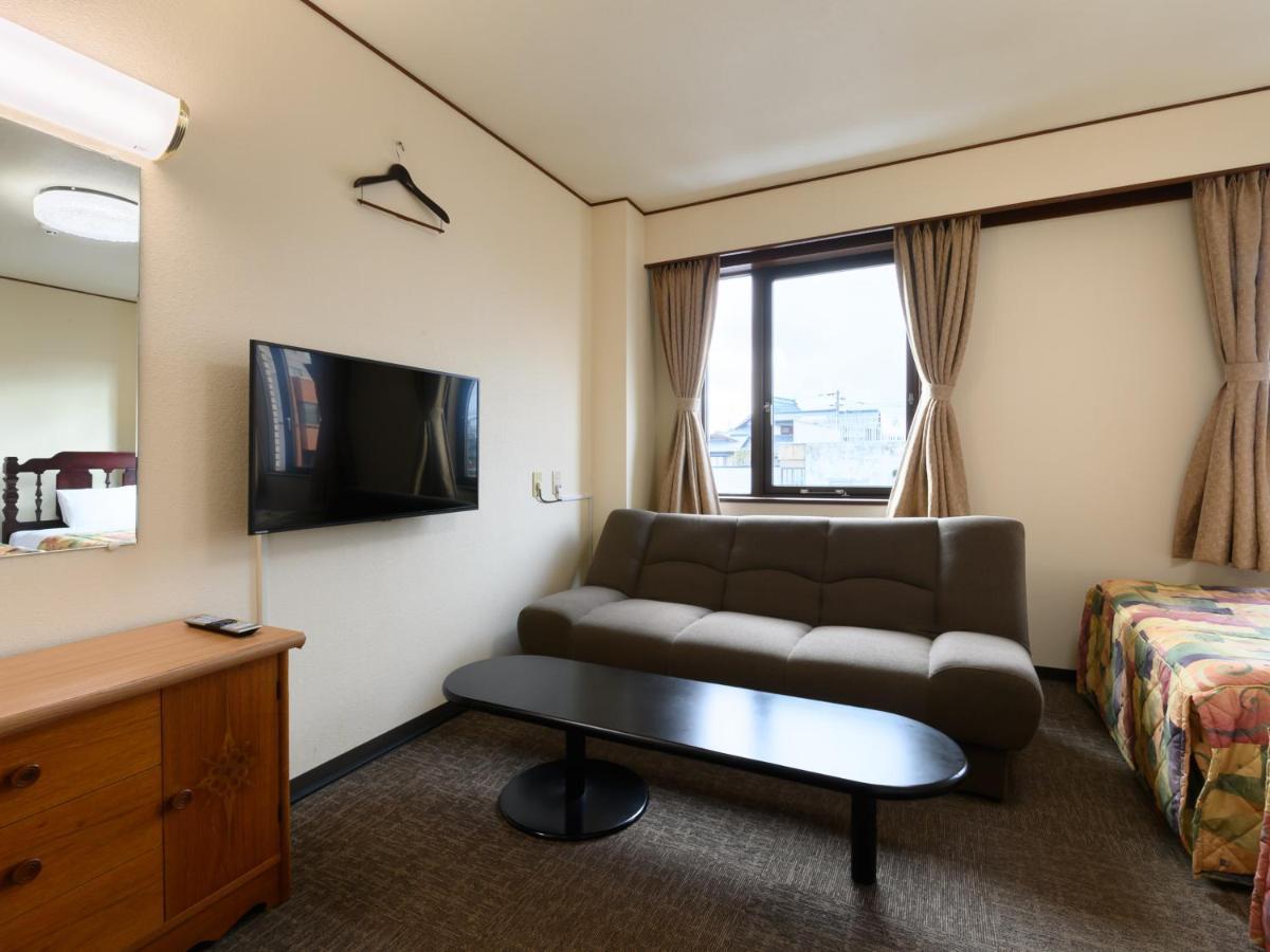 Tabist Business Hotel Osamura Sabae Esterno foto