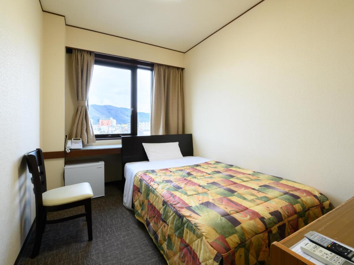 Tabist Business Hotel Osamura Sabae Esterno foto